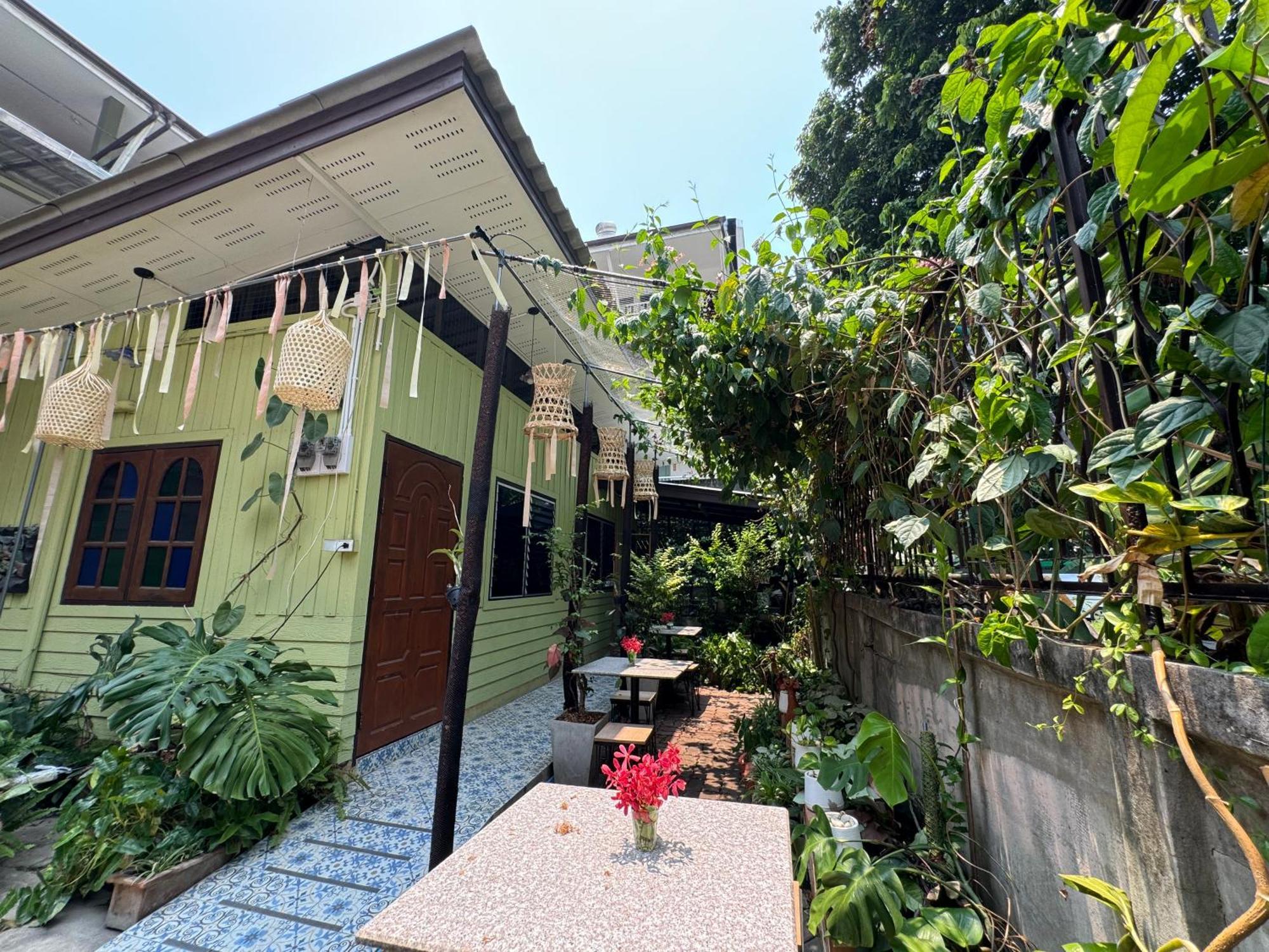 צ'יאנג מאי Retro At Phra Sing Guest House מראה חיצוני תמונה